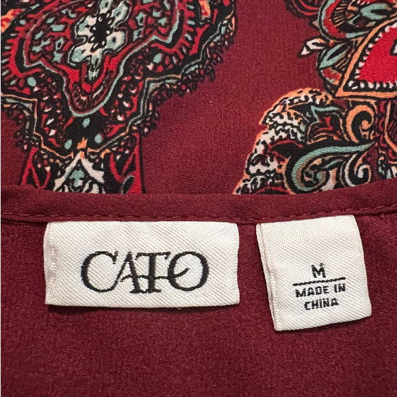 CATO Blouse in Burgandy w/Abstract Print Crochet Detail on Sleeves Size Medium - Picture 4 of 6